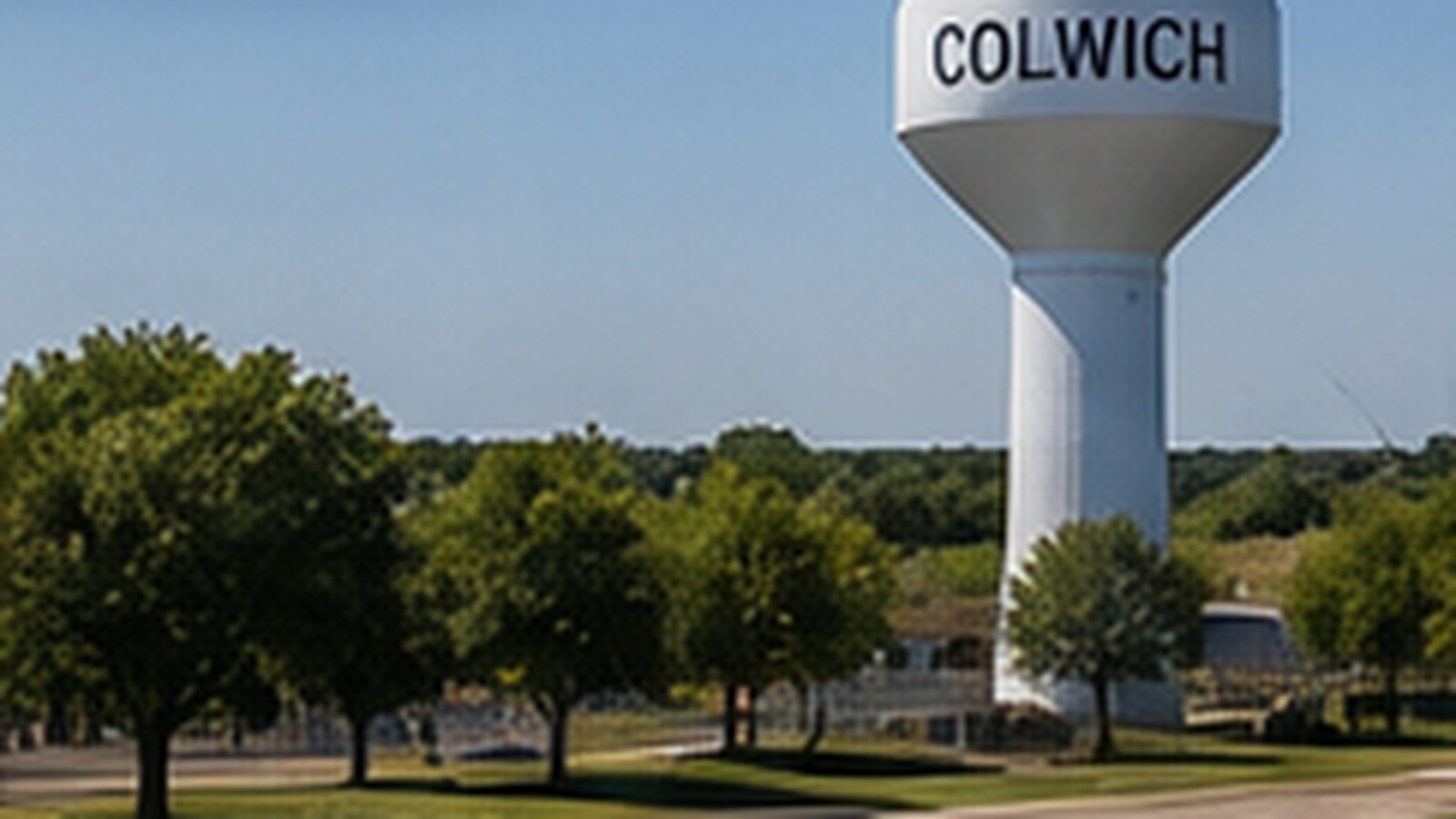 Commercial parking lot striping in Colwich, KS